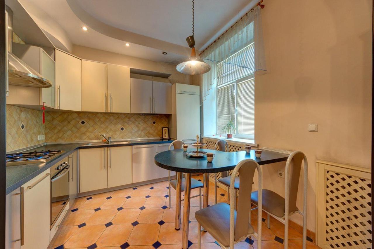 Apartments With Three Rooms On Shevchenko Blvd Kiev Exterior foto